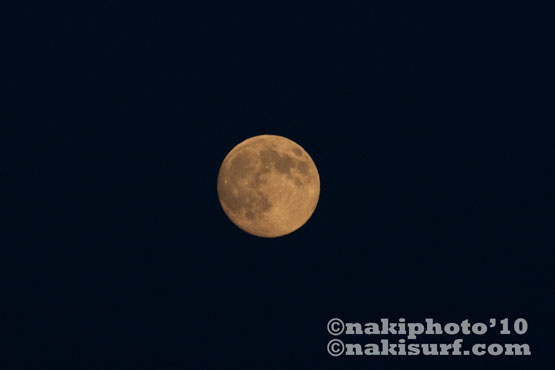 20100923_JPN_Moon_T8869