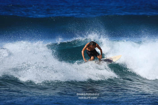 2010_NH_Surfing_T9850