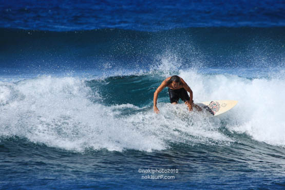 2010_NH_Surfing_T9851