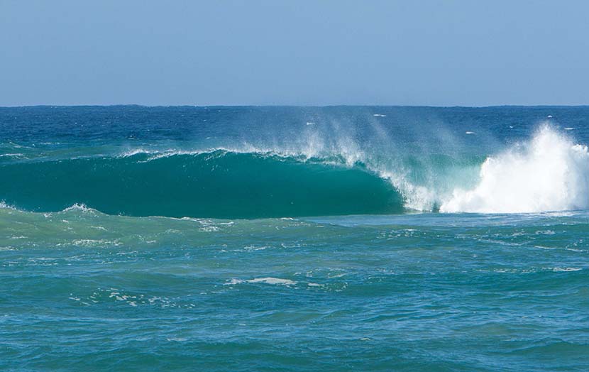 サーフィン研究所 重い波 雲と波と光の青い龍 法王と うなずきマーチ １３６９文字 Naki S Blog Nakisurf Com ナキサーフボードカリフォルニア