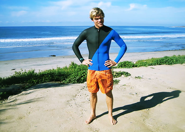 ウェットスーツフェア】海水が温かい晩秋まで重宝するサーフジャケット（タッパー）デザインのご紹介 | NAKISURFスタッフブログ |  ナキサーフボードカリフォルニア