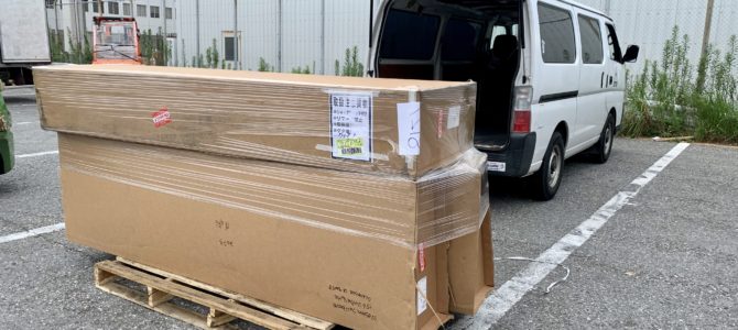 成田空港でカスタムボードをピックアップ☆_※本日、7/31(金)は店休日となります。 成田空港でカスタムボードをピックアップ☆_※本日、7/31(金)は店休日となります。